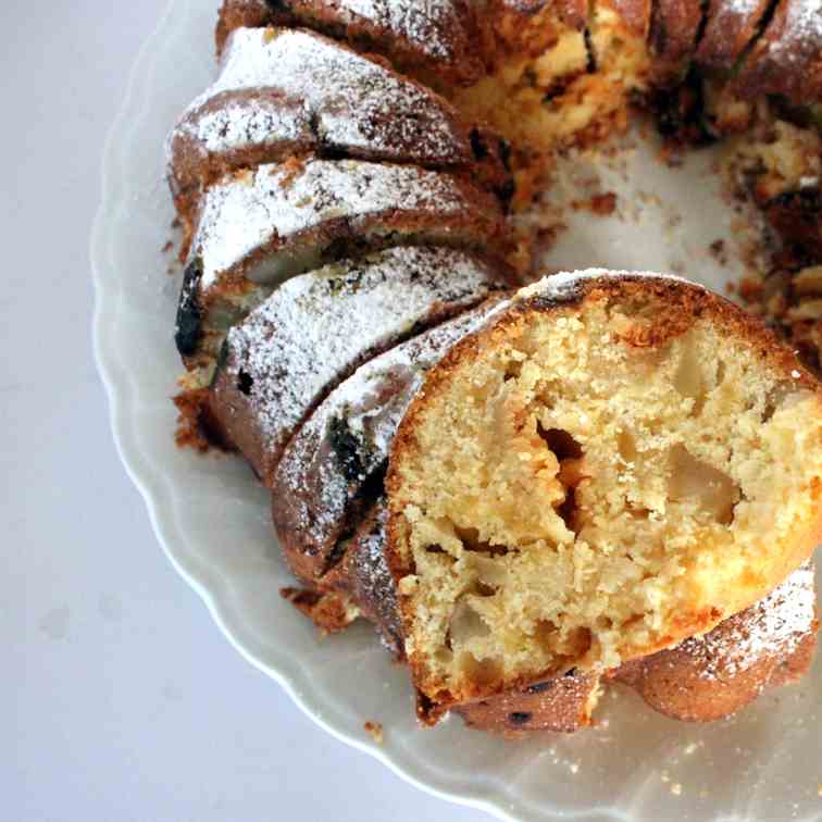 Macadamia and white chocolate bundt cake