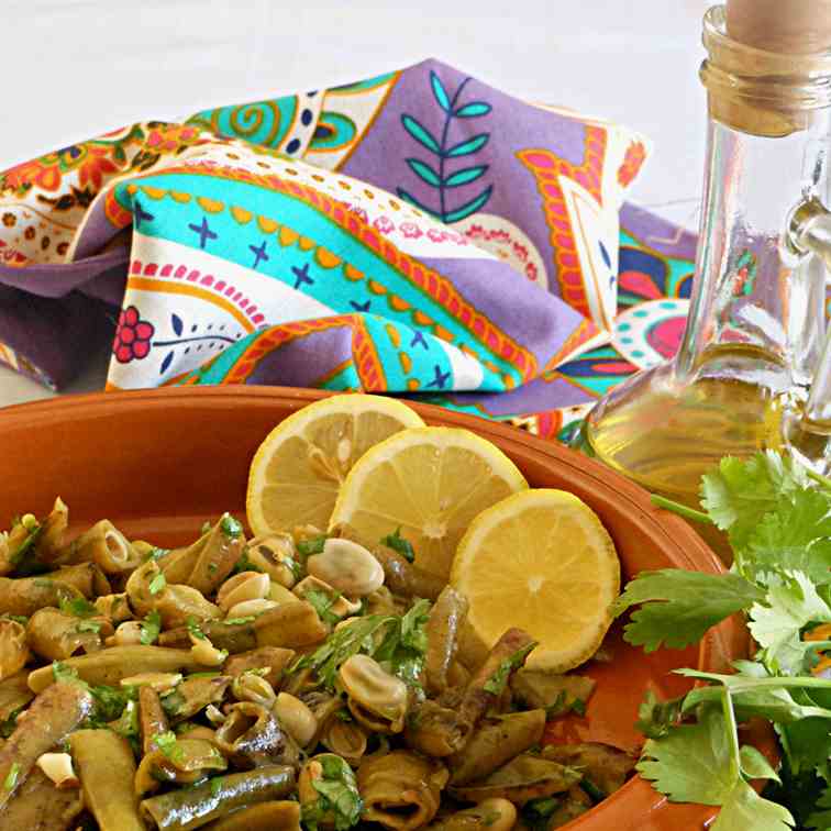 Green fava beans with lemon and coriander