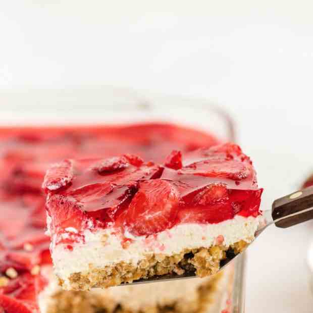 Strawberry Pretzel Salad