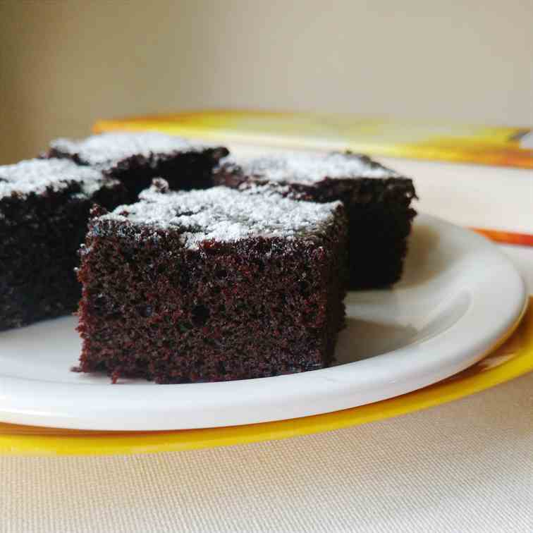 Eggless chocolate snack cake 