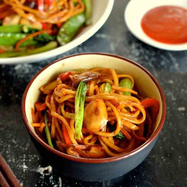 VEGETABLE LO MEIN