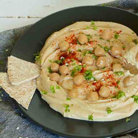 5-minute oil-free Hummus