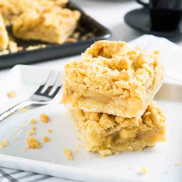 Apple Streusel Sheet Cake