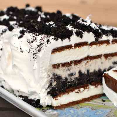 Oreo Ice Cream Cake