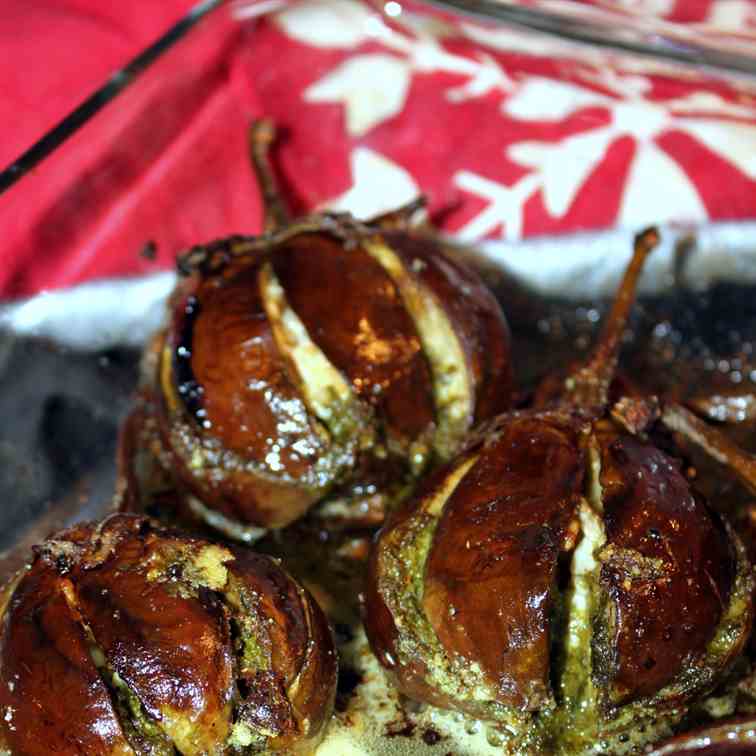 Stuffed eggplants