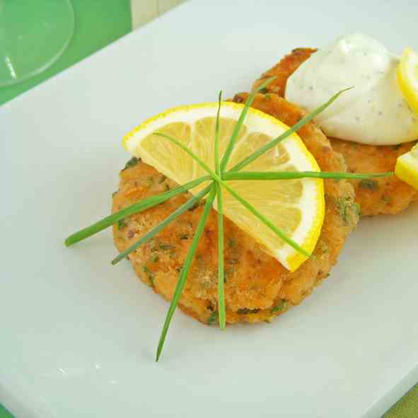 Herbed Salmon Cakes