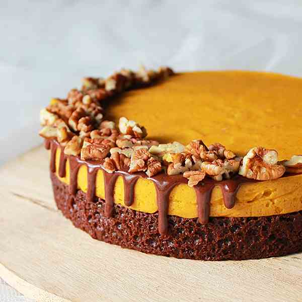 Pumpkin mousse chocolate cake