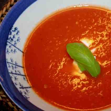 Tomato Soup with Mozzarella