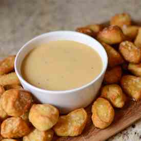 Pretzel Bites and Cheddar Beer dip