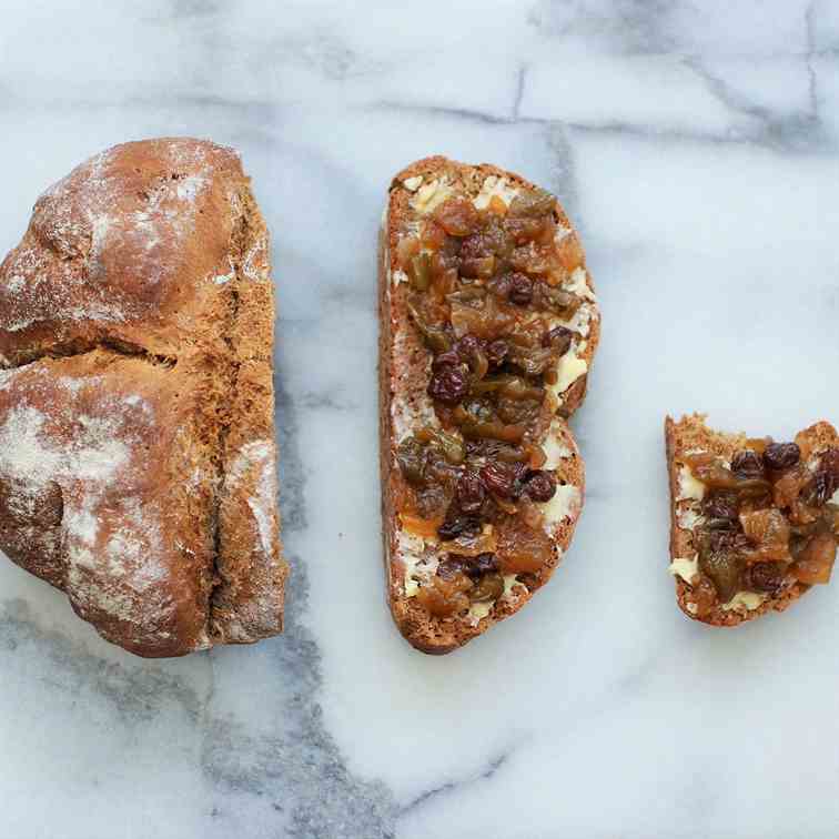 Soda Bread with Autumnal Tomato Chutney