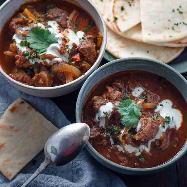 Slow Cooker Rogan Josh Curry