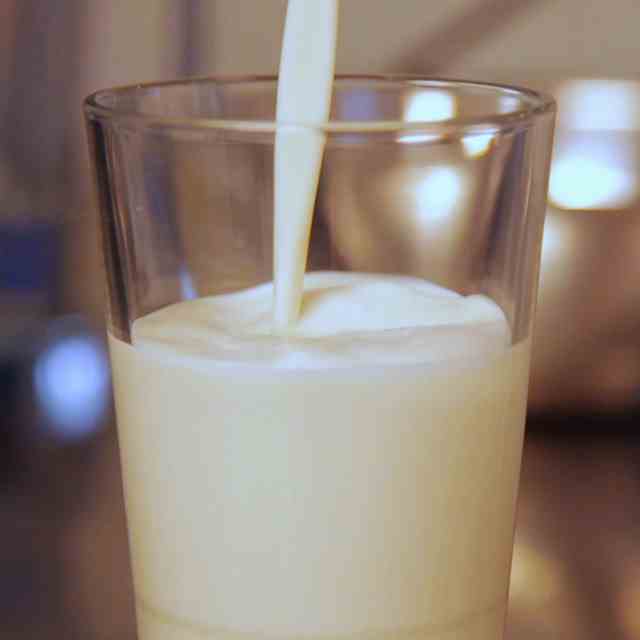 Easy Homemade Almond Milk