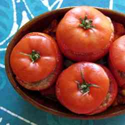 French-style baked-beef stuffed tomatoes