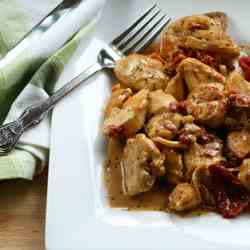 Chicken with Sun-dried Tomato Sauce