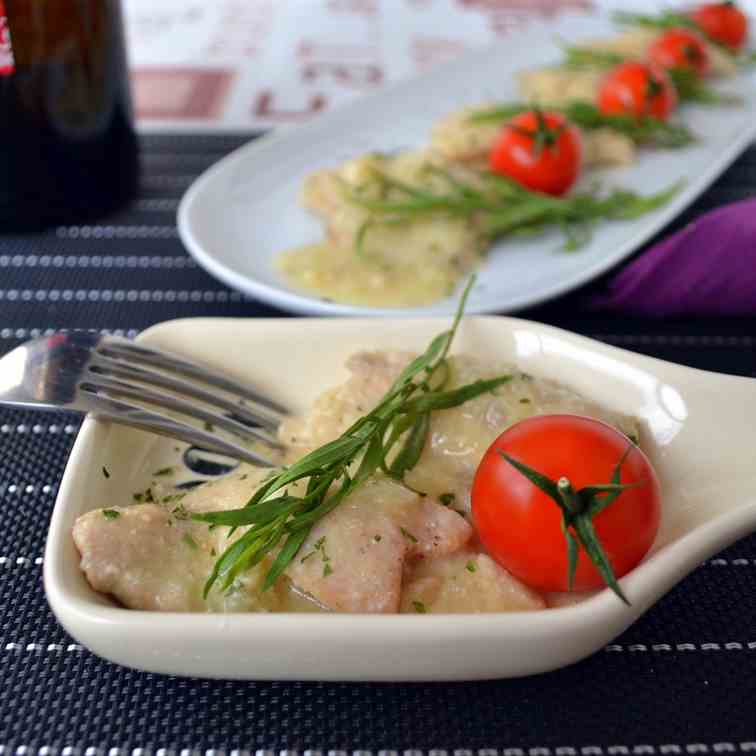 Spanish chicken with almond sauce