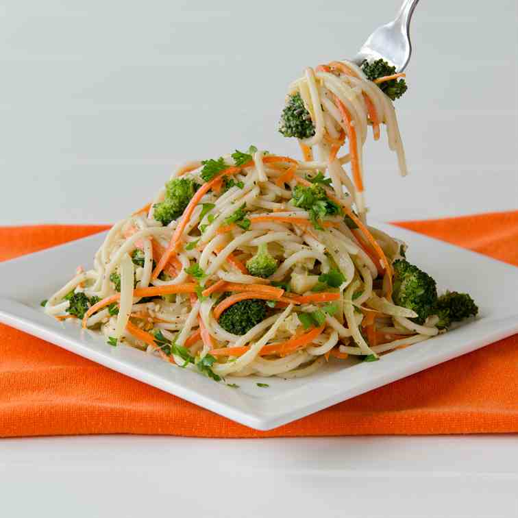 Pasta with Vegetables, Garlic, and Sesame