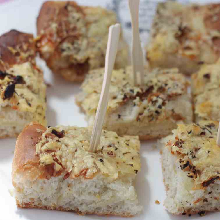 Focaccia con cebolla y emmental