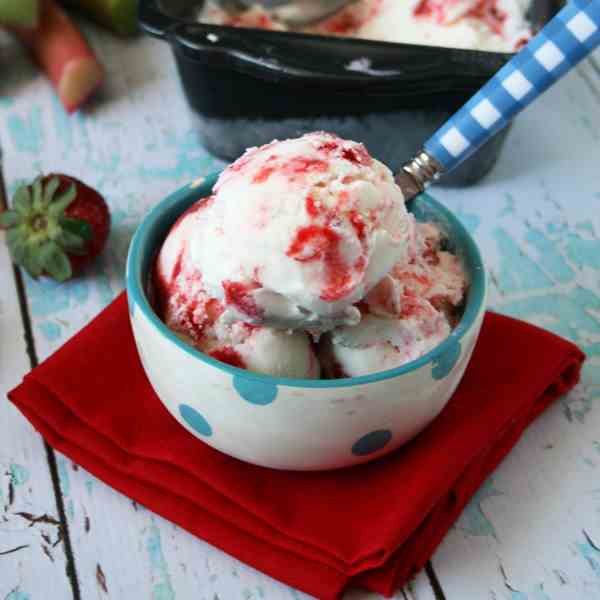 Strawberry Rhubarb Ice Cream