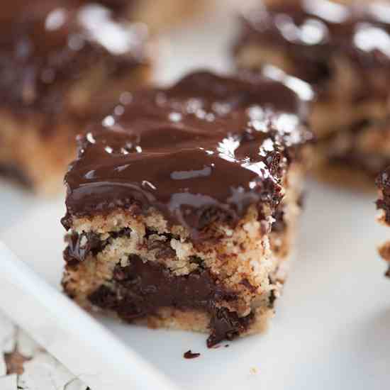 Dark Chocolate Ritz Bars