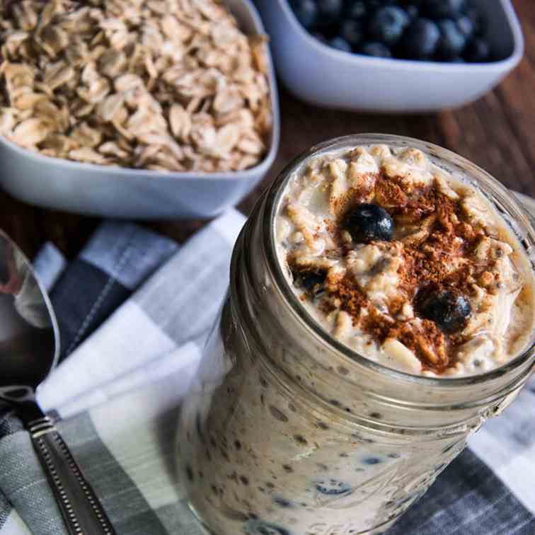 Blueberries & Cream Overnight Oats 