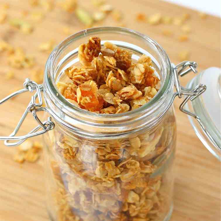 Coconut Mango Granola