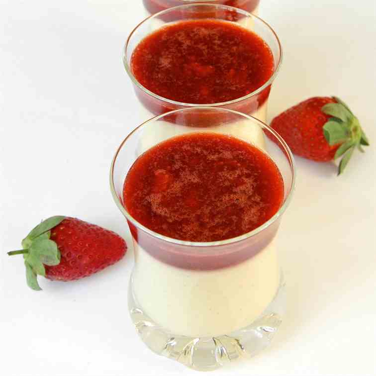 Strawberries 'n' Cream Panna Cotta
