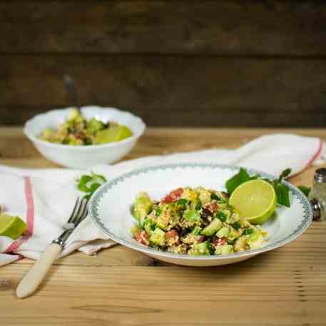 Bulgur salad with avocado and lime