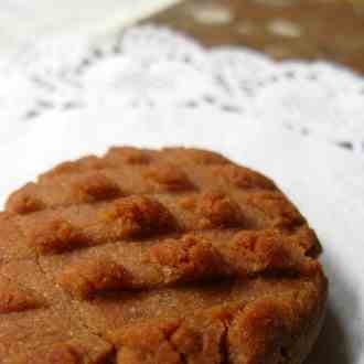 Butter Cookies with Nutella