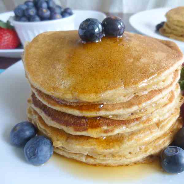 Simply Delicious Cinnamon Pancakes