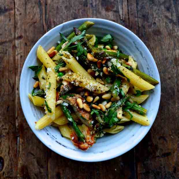 CHICKEN PENNE W/ ASPARAGUS & PEAS