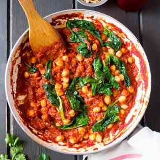 Spanish chickpea and spinach stew