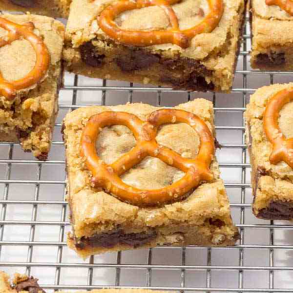 Chocolate Chip Pretzel Blondies