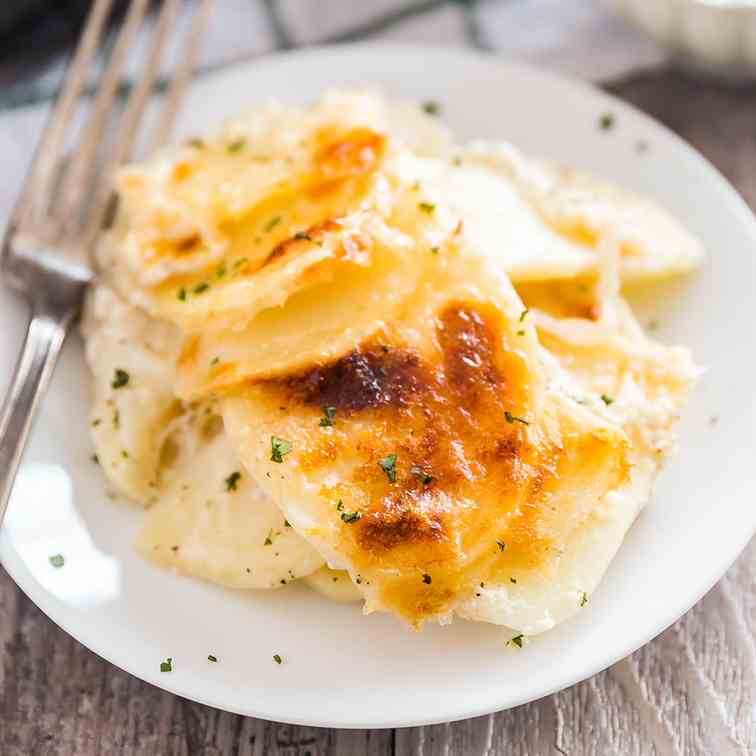 Mom's Homemade Scalloped Potatoes