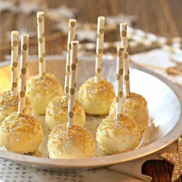 Gold Glitter (Lemon) Cake Pops