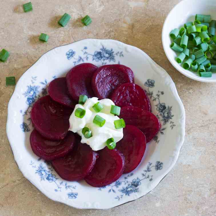Quick and Easy Pickled Beets