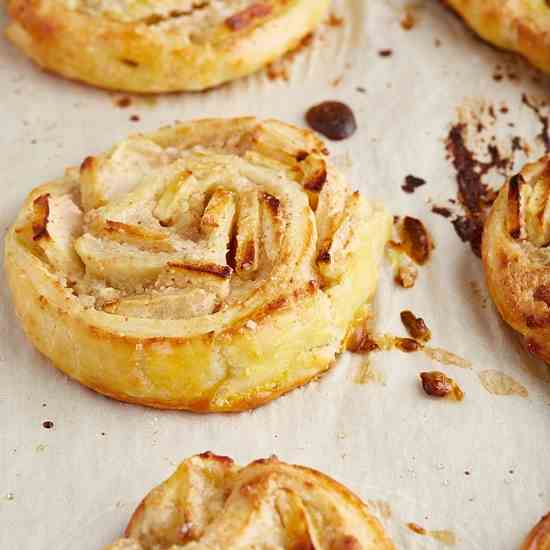 Cottage Cheese Apple Rolls
