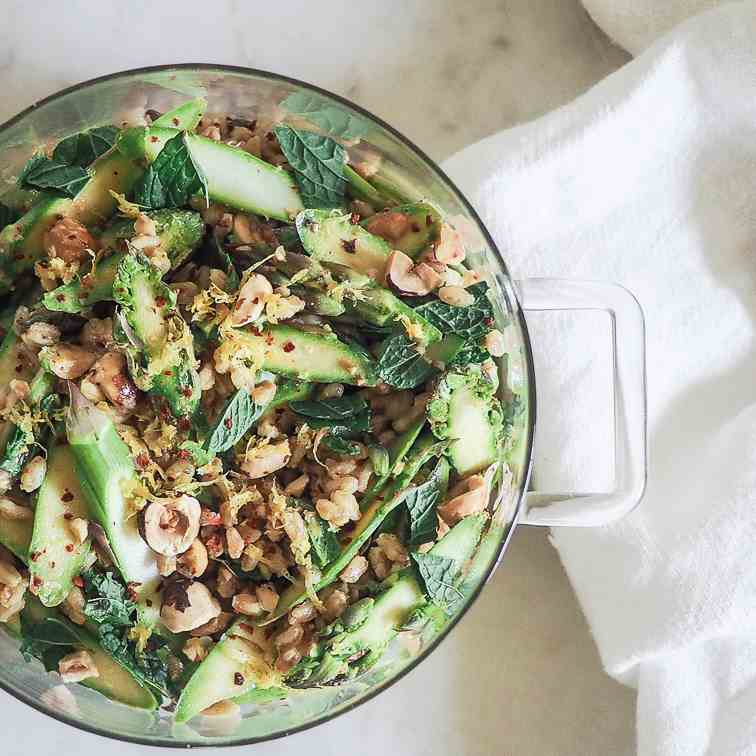 Lemony Herby Raw Asparagus and Farro Salad