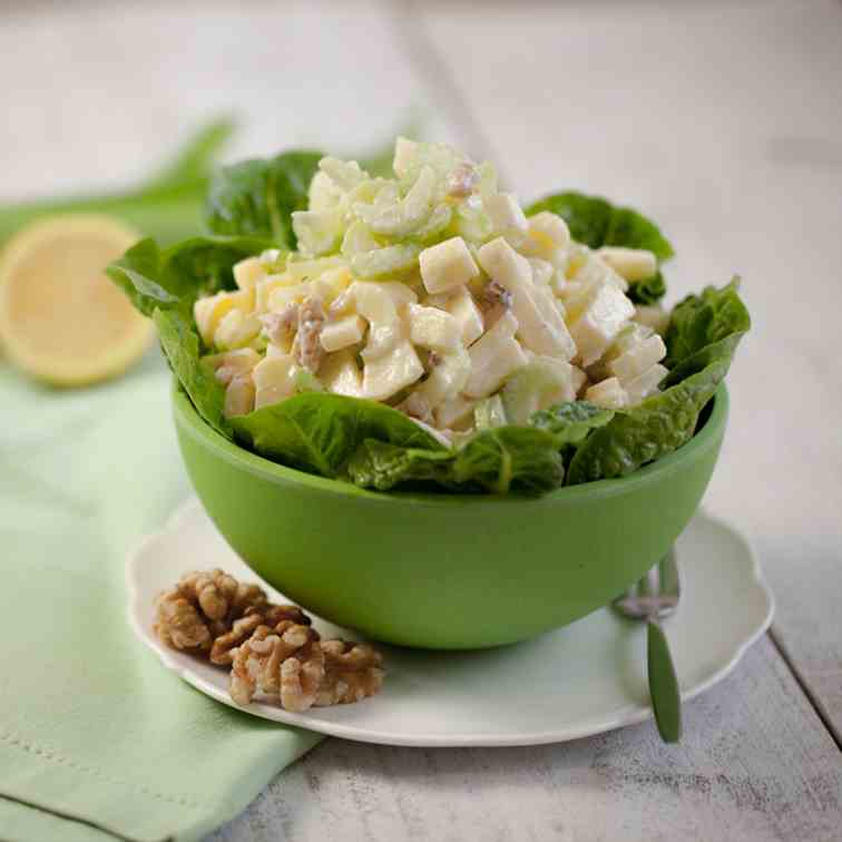 Classic waldorf salad