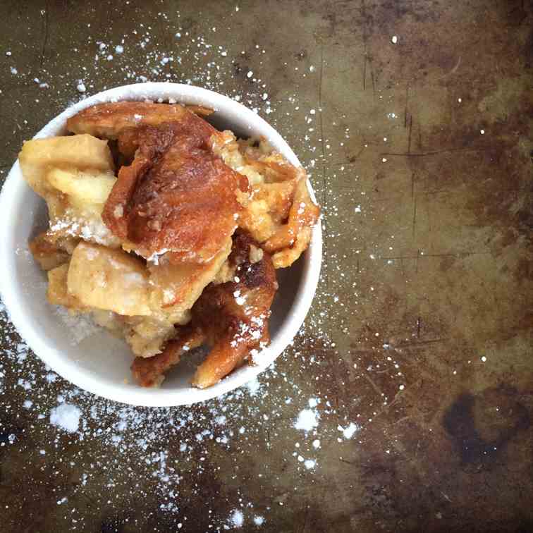 Apple-Rum Bread Pudding
