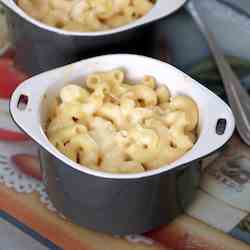 Macaroni cheese pasta