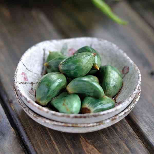 Pickled Garlic Cloves