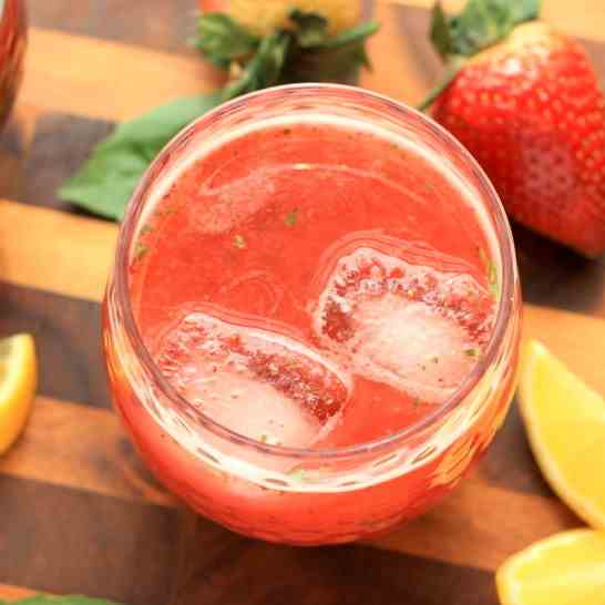 Strawberry Basil Lemonade