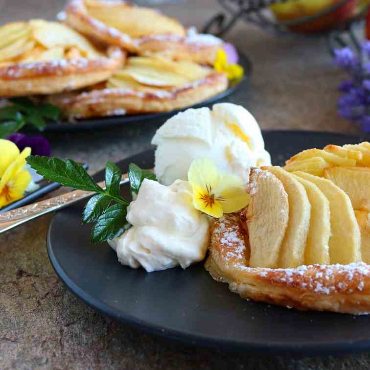 French Apple Tarts