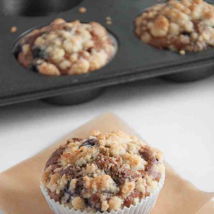 Blueberry Muffins with Lemon Streusel