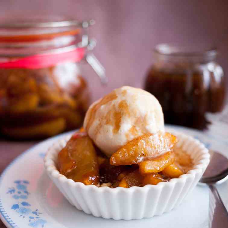 Pumpkin Spice Caramel Apple Dessert