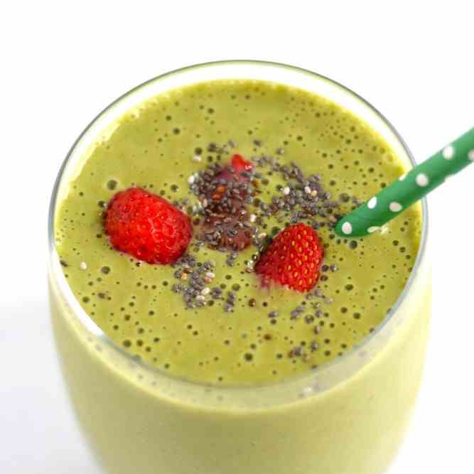 Strawberry Mango Green Smoothie