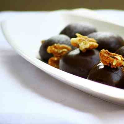 Fudgy chocolate balls!