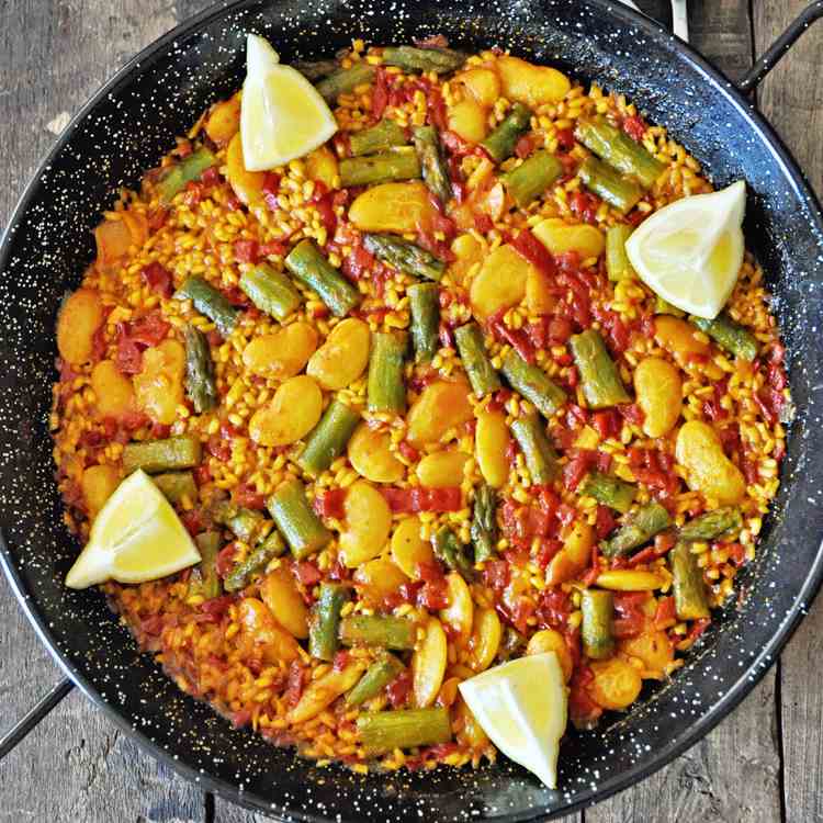 Spanish Vegetable Paella 