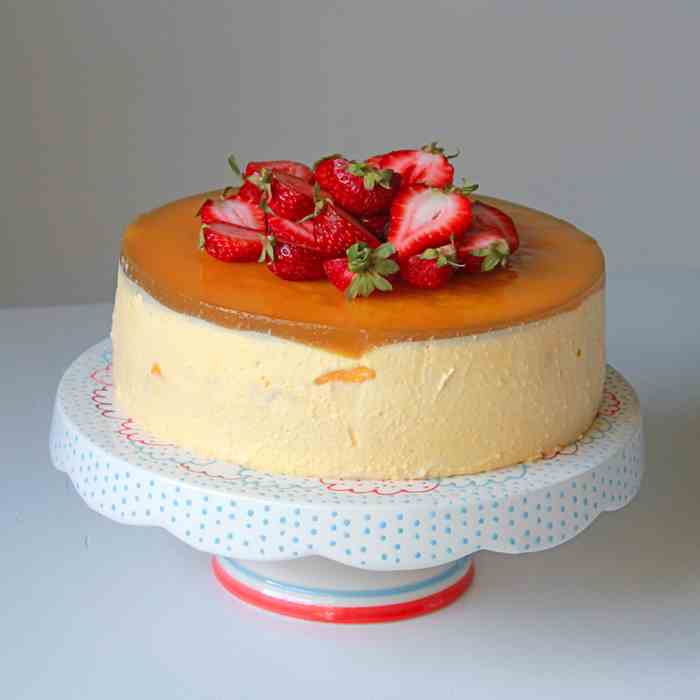 Mango mousse cake