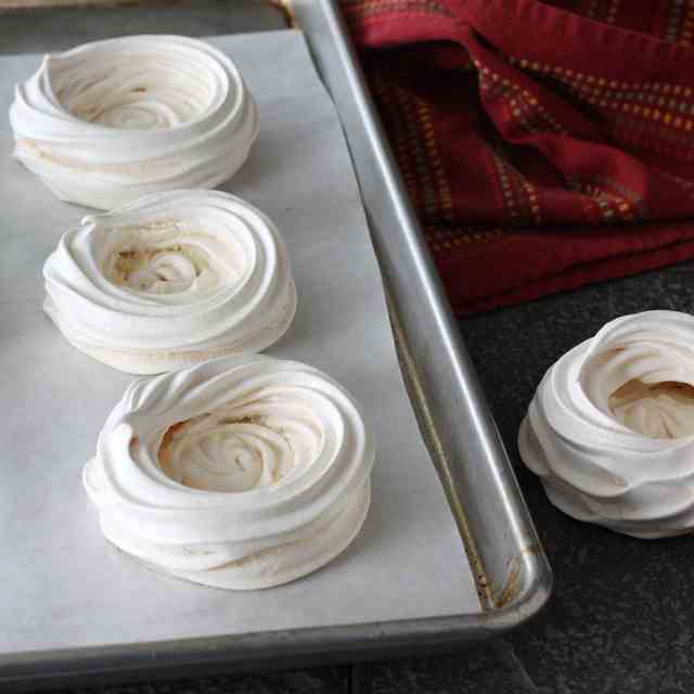 How to: Make Meringue Shells